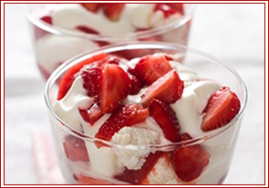 STRAWBERRIES & CREAM